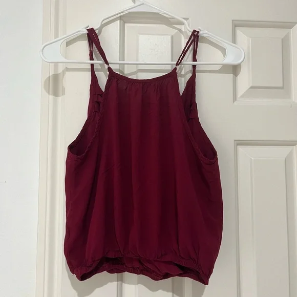 Burgundy tank top - Picture 2 of 2